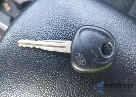 2014 Kia Forte Lx z USA, uszkodzony, nr VIN KNAFK4A64E5067478